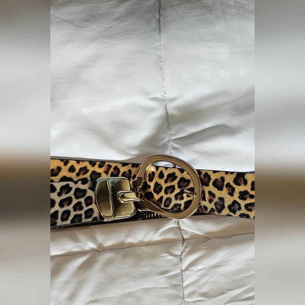 Chicos Leopard Print Reversible Belt with Gold Buckle NWOT O/S - Picture 4 of 9